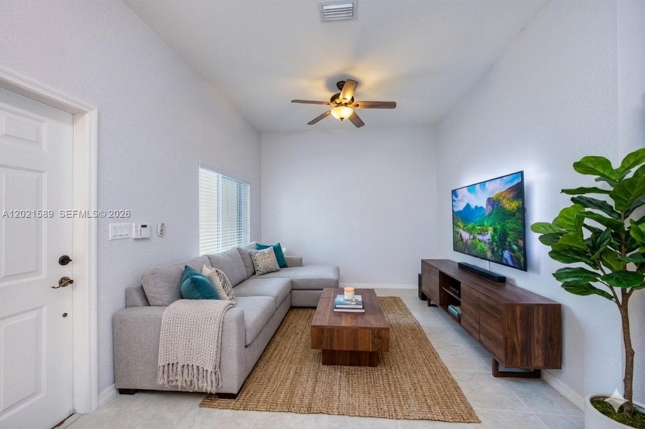 2343 SE 16th Pl, Homestead FL 33035 — 3