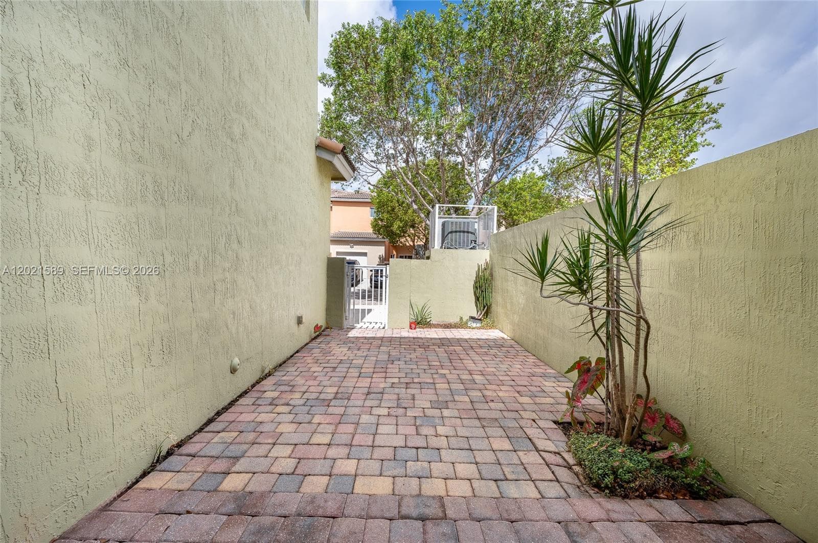 2343 SE 16th Pl, Homestead FL 33035 — 24
