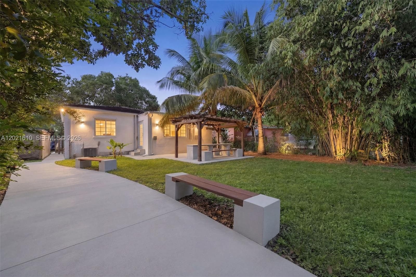 555 NE 73rd St, Miami FL 33138 — 1