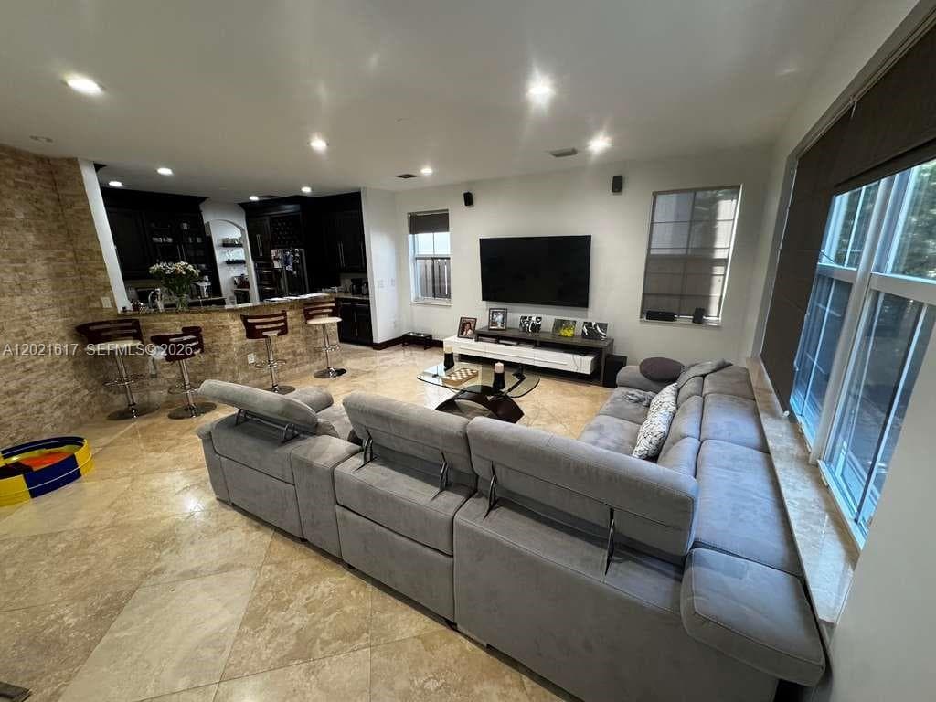 11530 NW 82nd Ter, Doral FL 33178 — 30