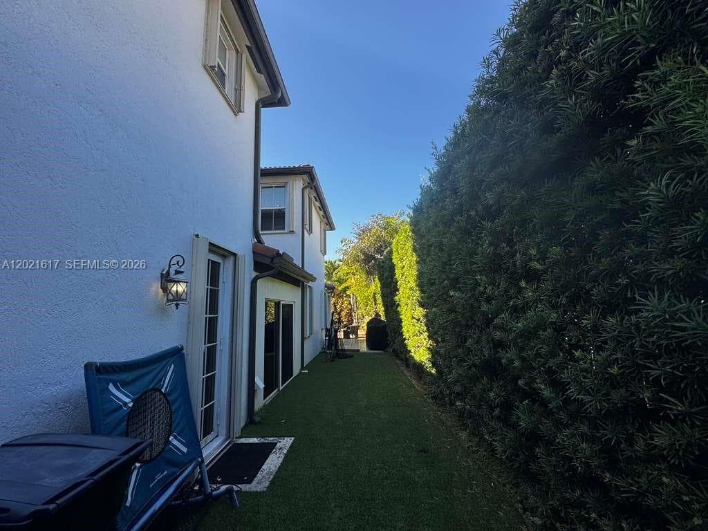 11530 NW 82nd Ter, Doral FL 33178 — 33
