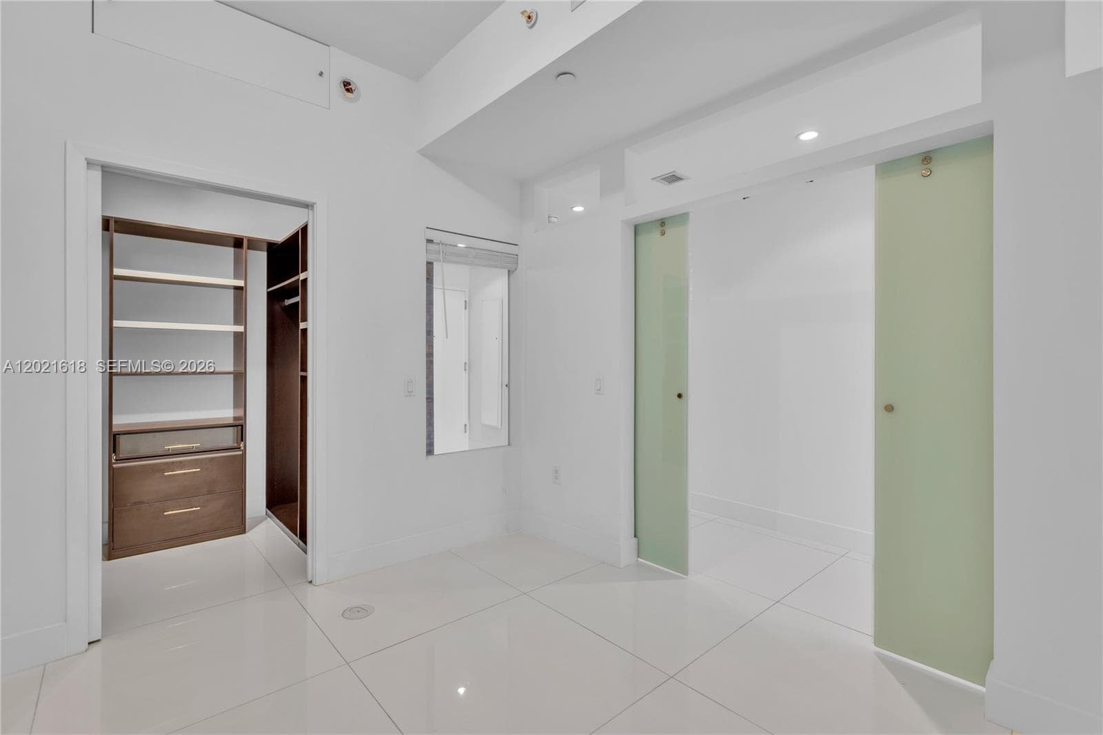 1100 Biscayne Blvd # 2706, Miami FL 33132 — 20