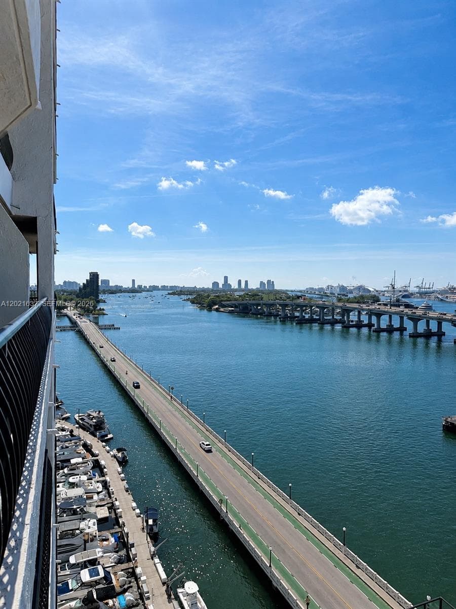555 NE 15th St # 16K, Miami FL 33132 — 1