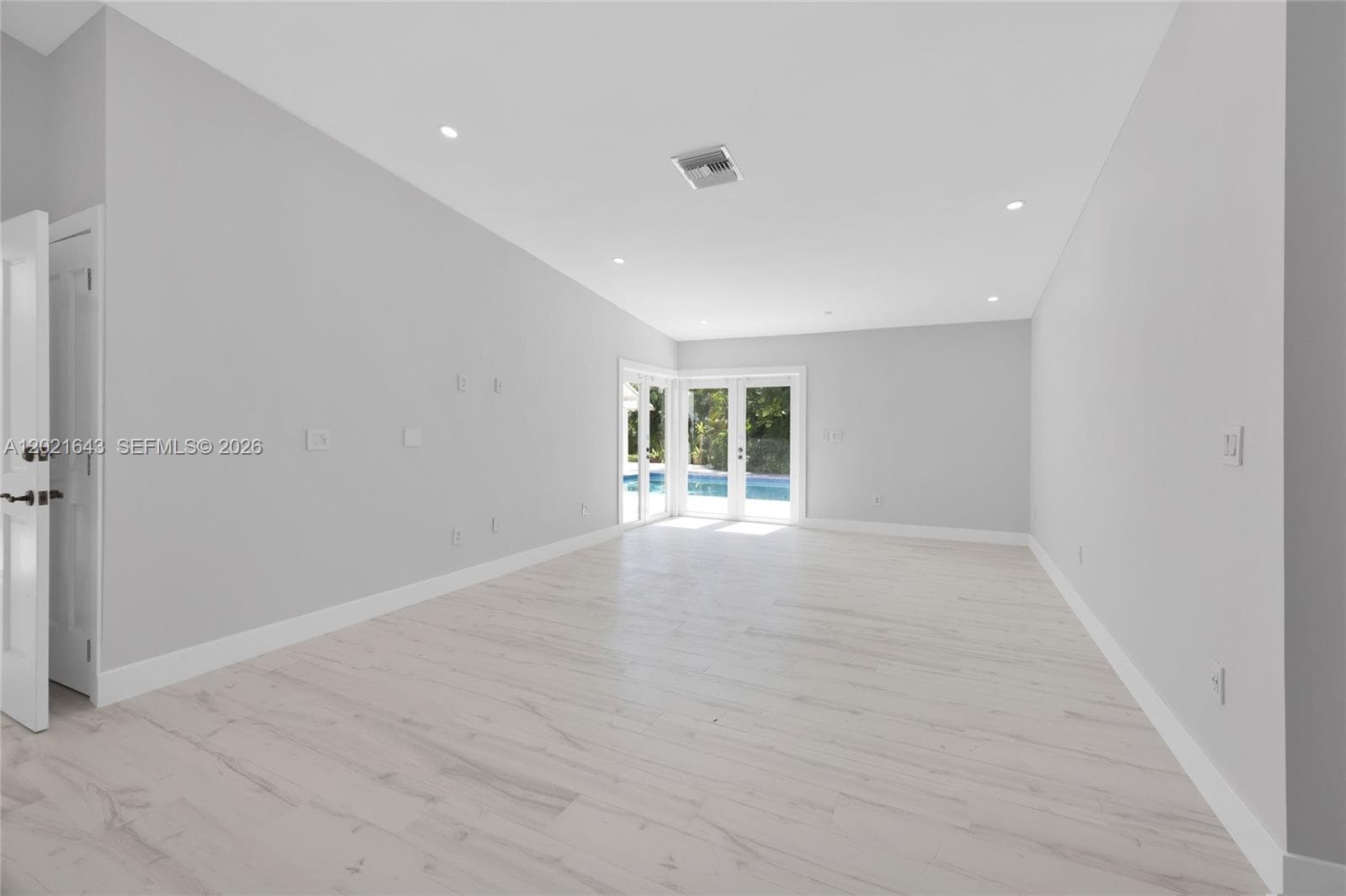 8303 Old Cutler Rd, Coral Gables FL 33143 — 22