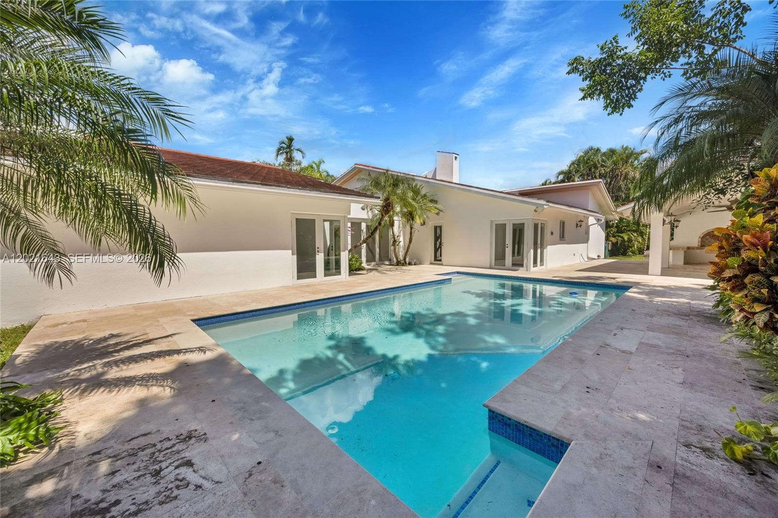 8303 Old Cutler Rd, Coral Gables FL 33143 — 32