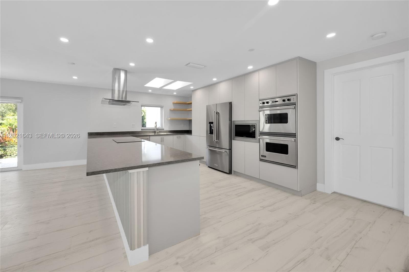 8303 Old Cutler Rd, Coral Gables FL 33143 — 9