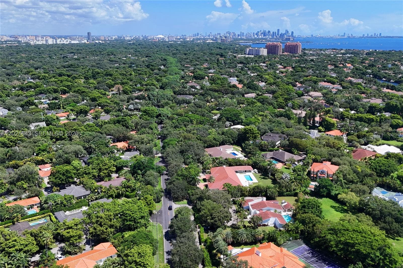 8303 Old Cutler Rd, Coral Gables FL 33143 — 40