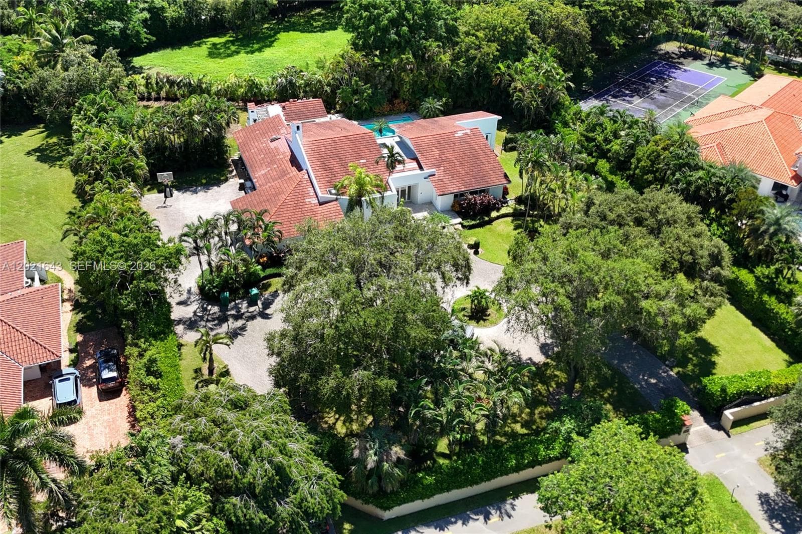 8303 Old Cutler Rd, Coral Gables FL 33143 — 35