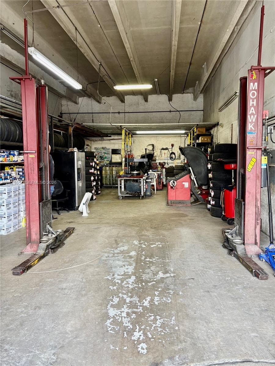 11750 NW 87th Pl, Hialeah Gardens FL 33018 — 3