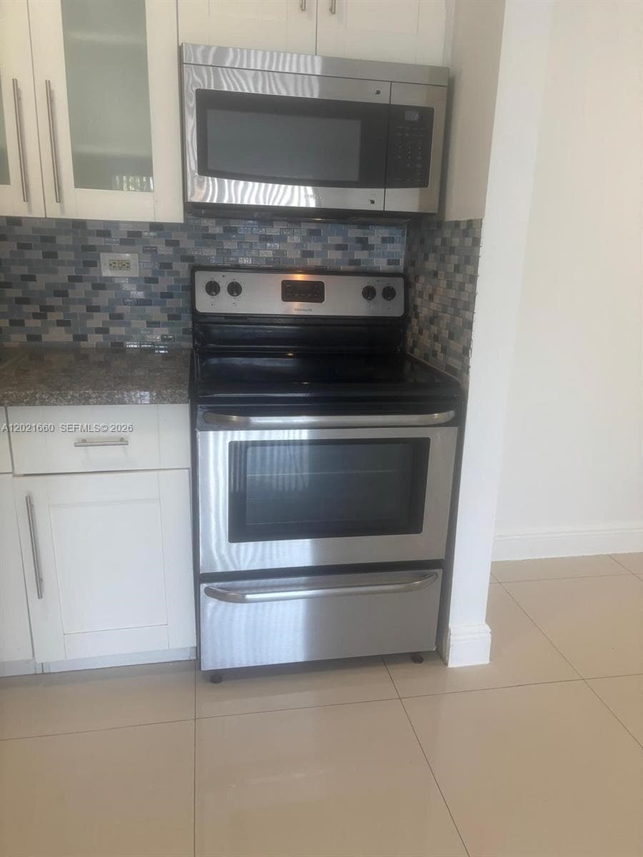 7120 NW 179th St # 106, Hialeah FL 33015 — 2