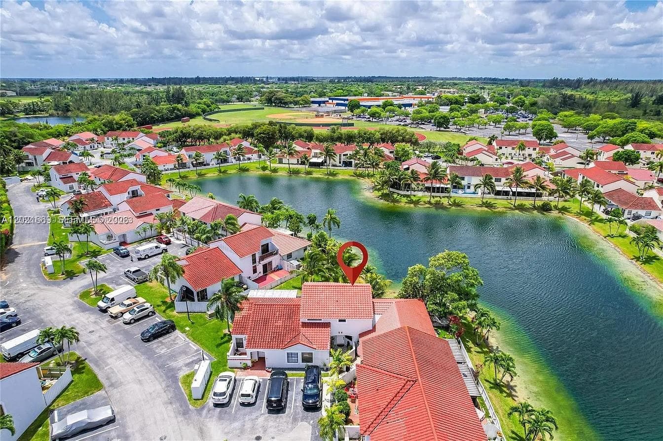 1711 San Remo Cir, Homestead FL 33035 — 1
