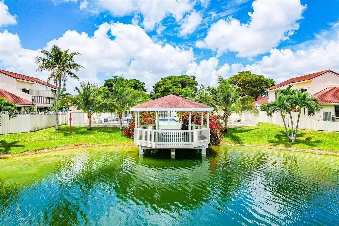 1711 San Remo Cir, Homestead FL 33035 — 25