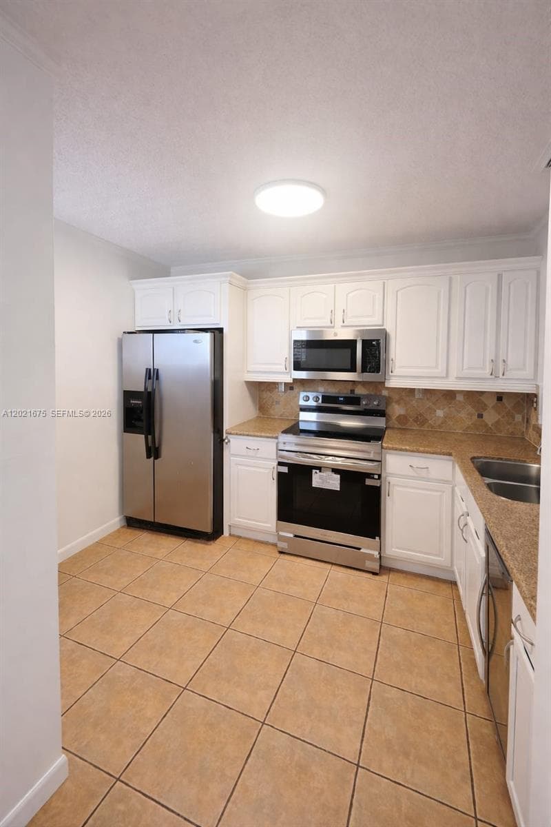 15761 SW 137 ave # 202, Miami FL 33177 — 5