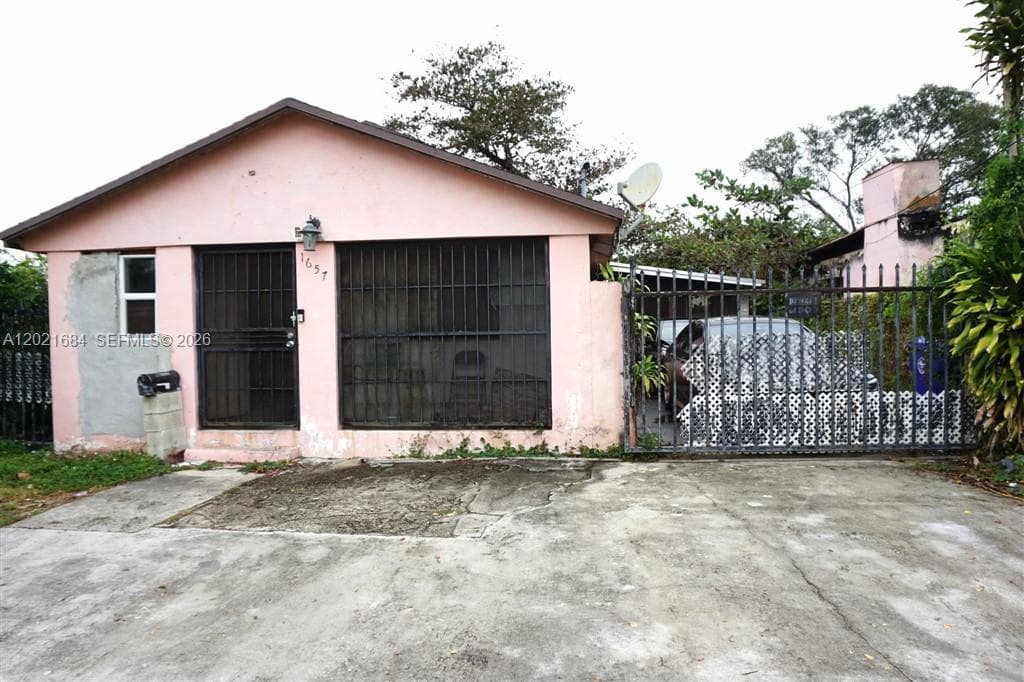 1667 NW 67th St, Miami FL 33147 — 1