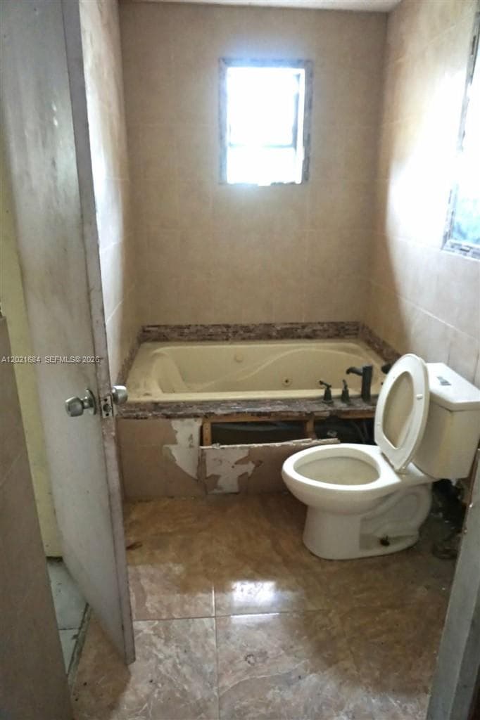 1667 NW 67th St, Miami FL 33147 — 11