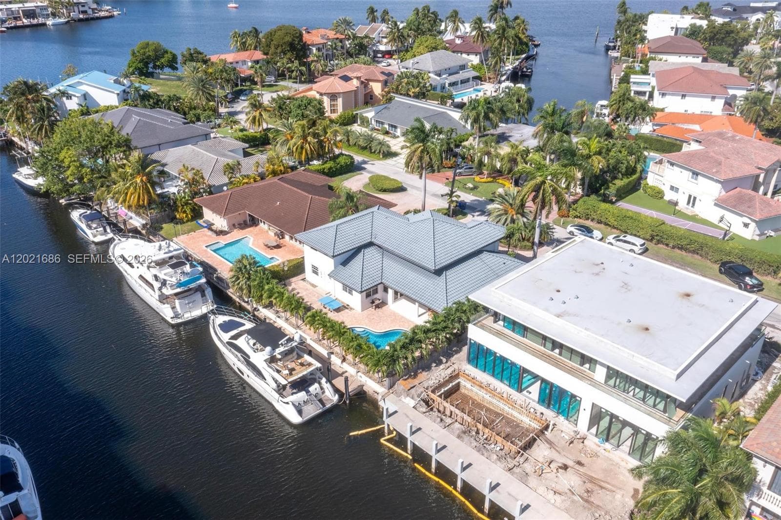 2940 NE 164th St, North Miami Beach FL 33160 — 37