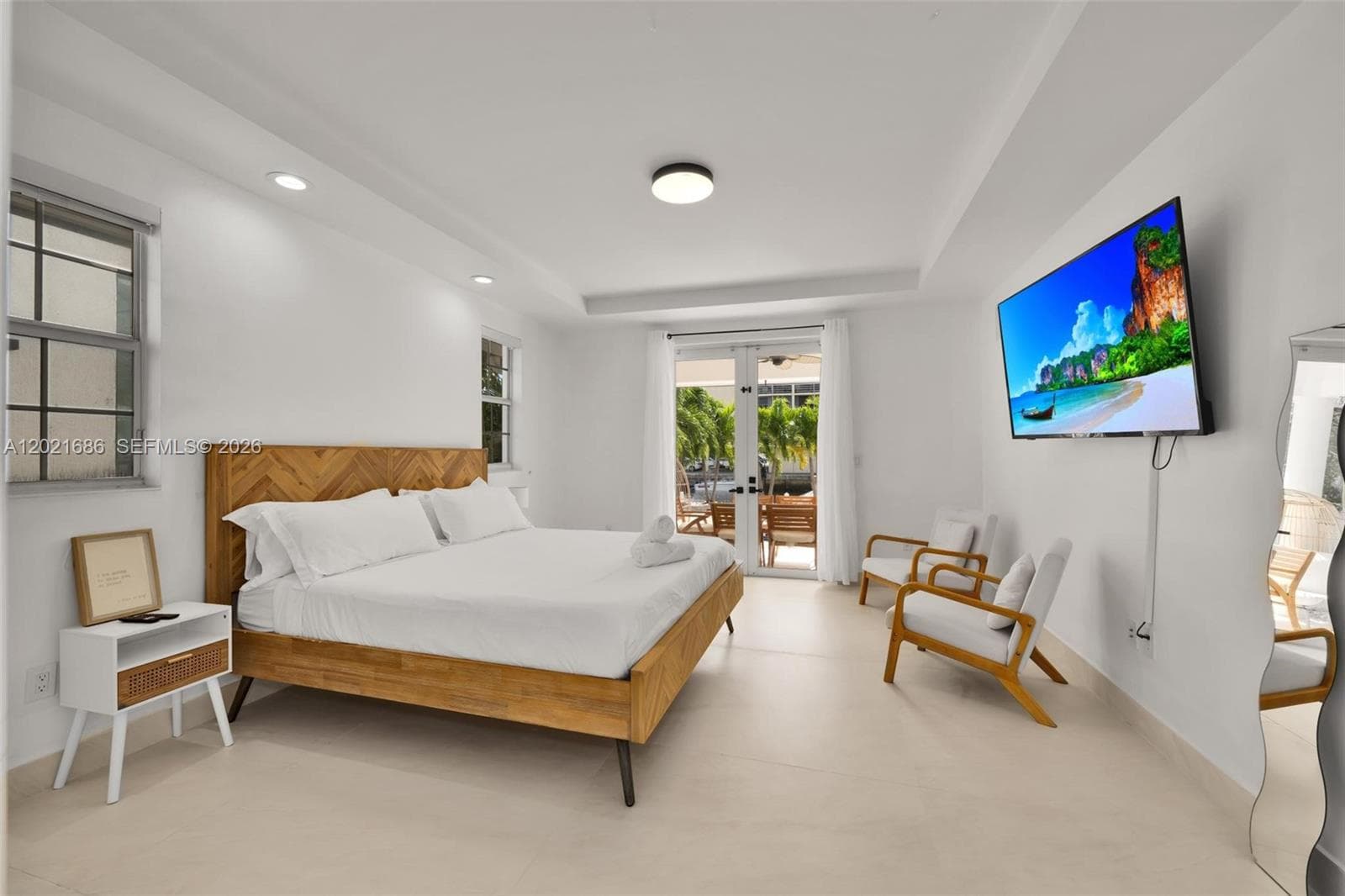 2940 NE 164th St, North Miami Beach FL 33160 — 15