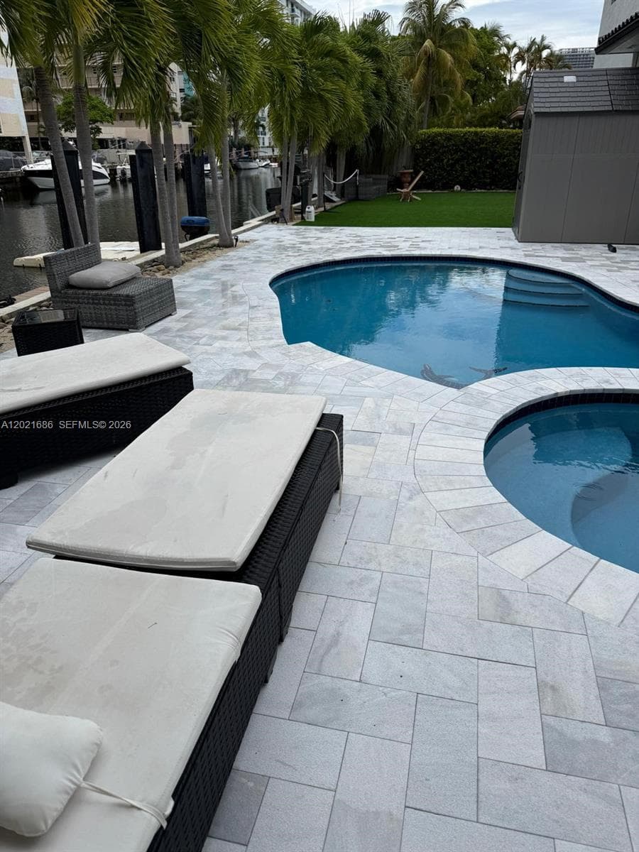2940 NE 164th St, North Miami Beach FL 33160 — 35