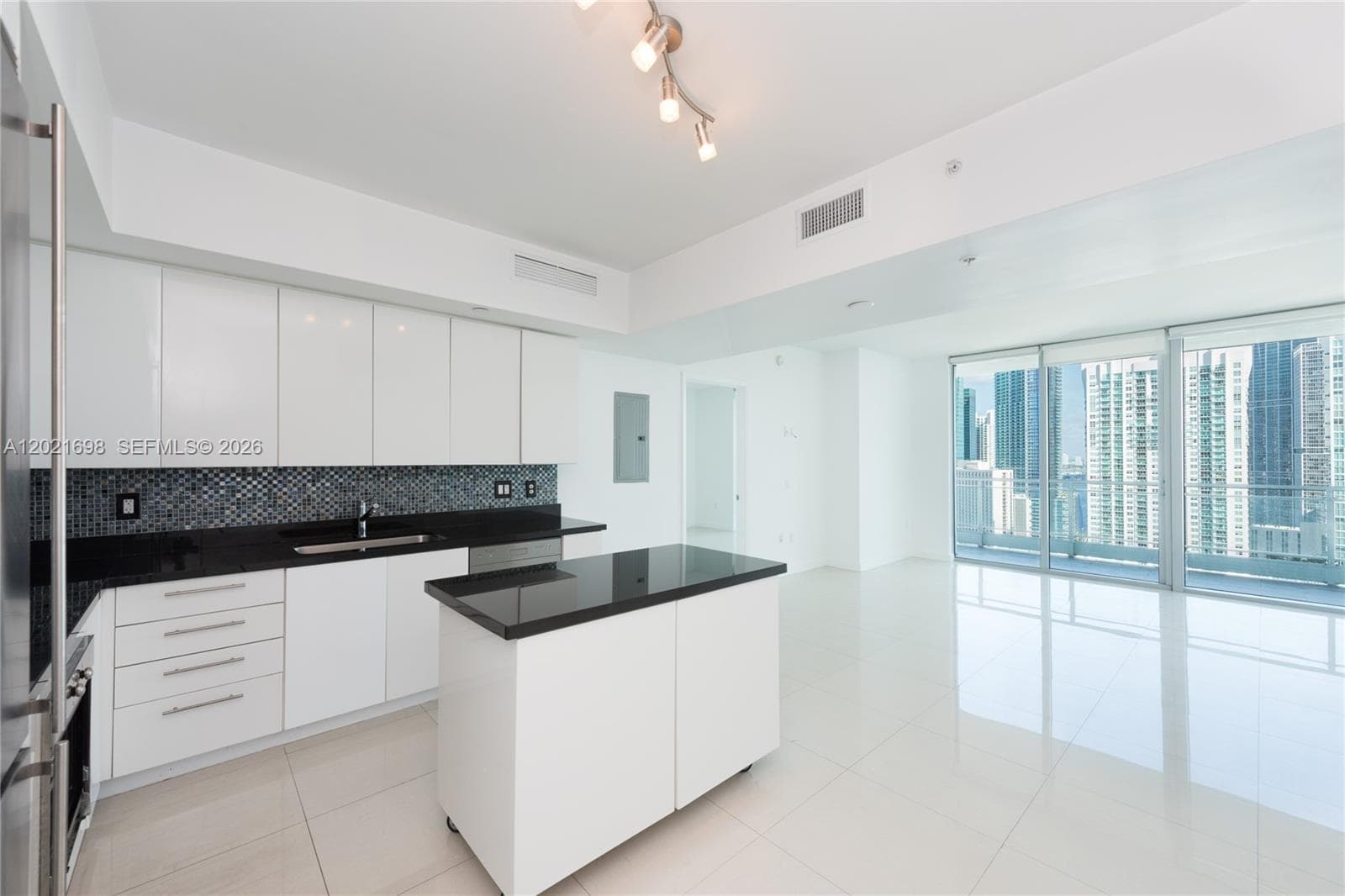 92 SW 3rd Street # 2812, Miami FL 33130 — 2