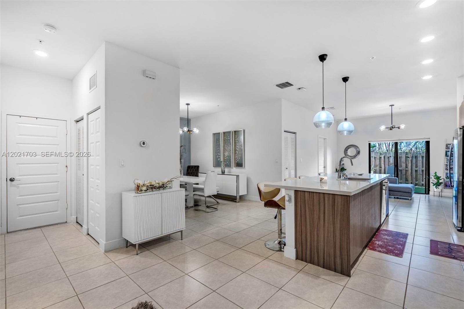 8015 NW 104th Ave # 3, Doral FL 33178 — 2