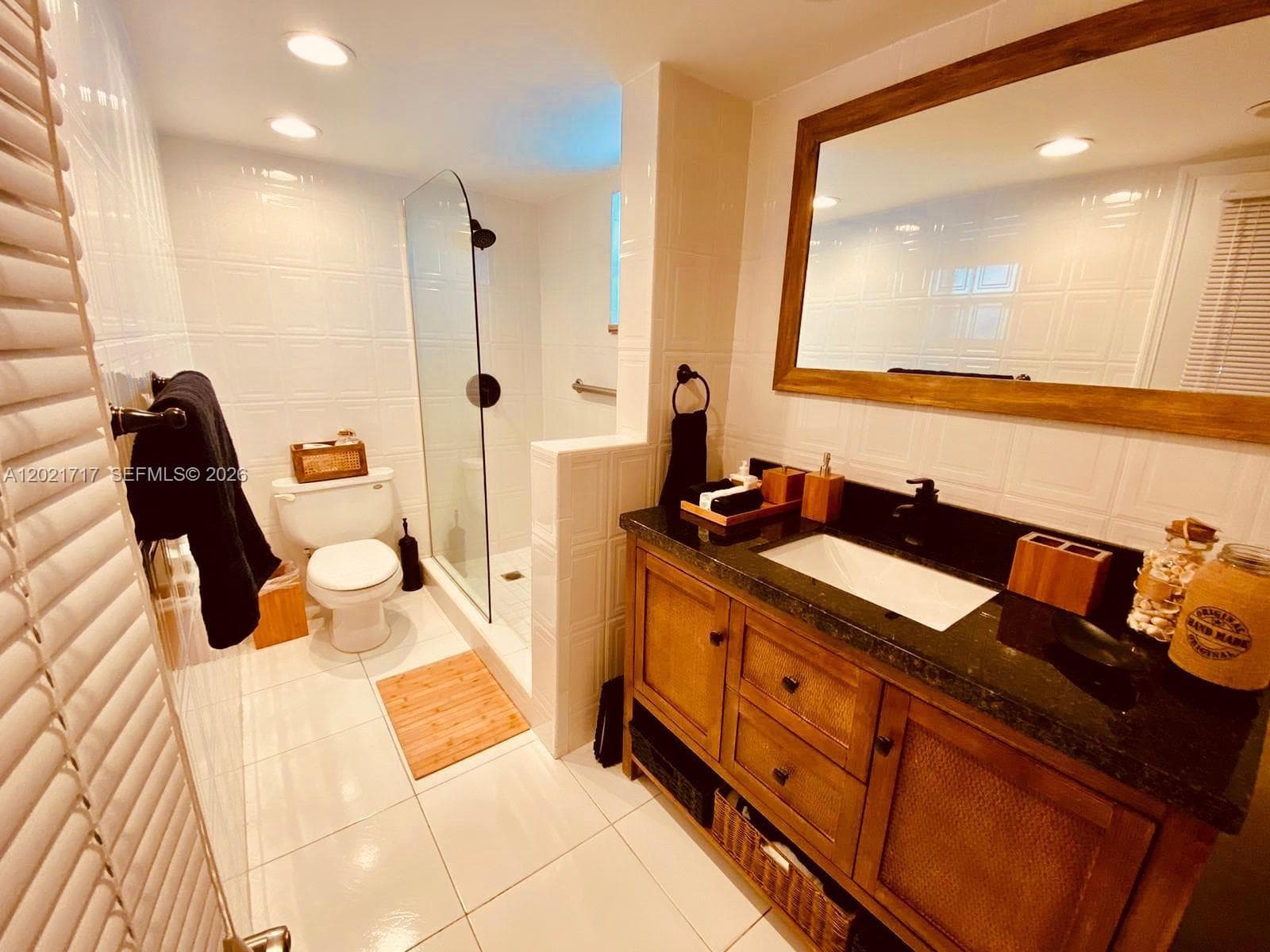 325 Ocean Dr # 408, Miami Beach FL 33139 — 10