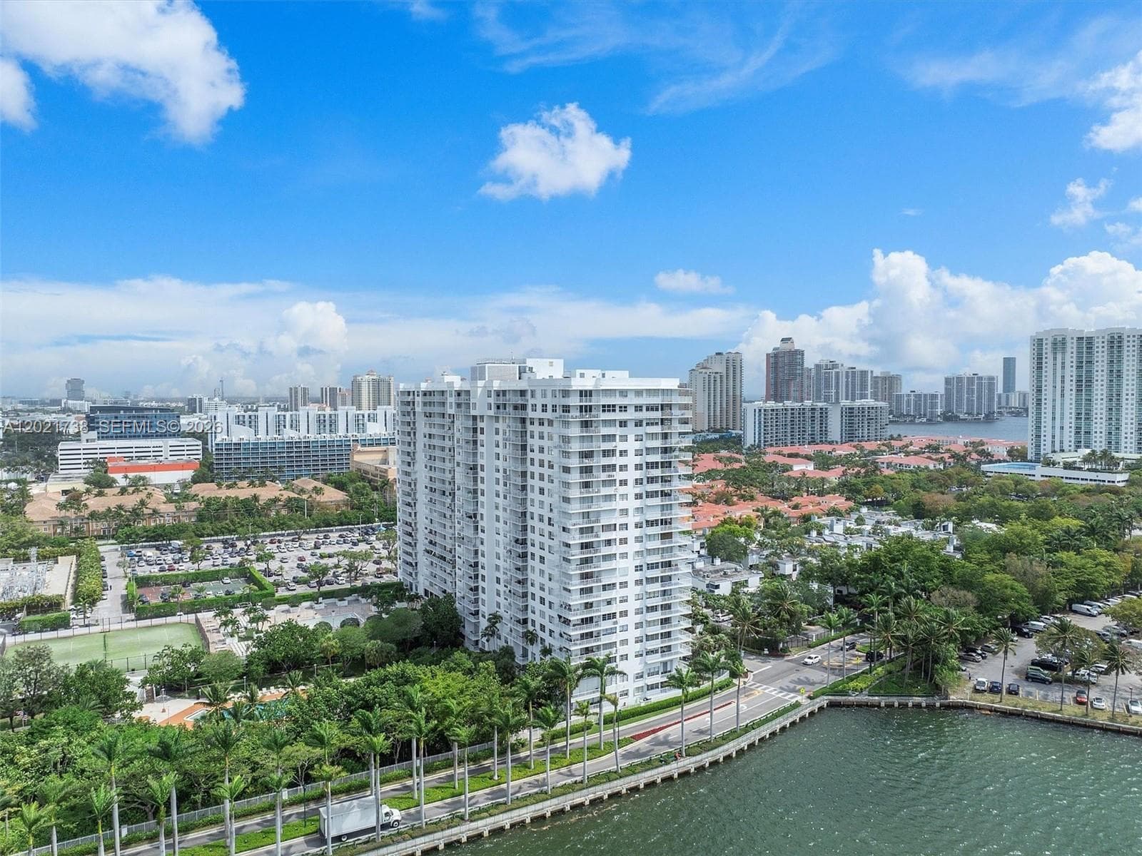 2851 NE 183rd St # 2112E, Aventura FL 33160 — 22