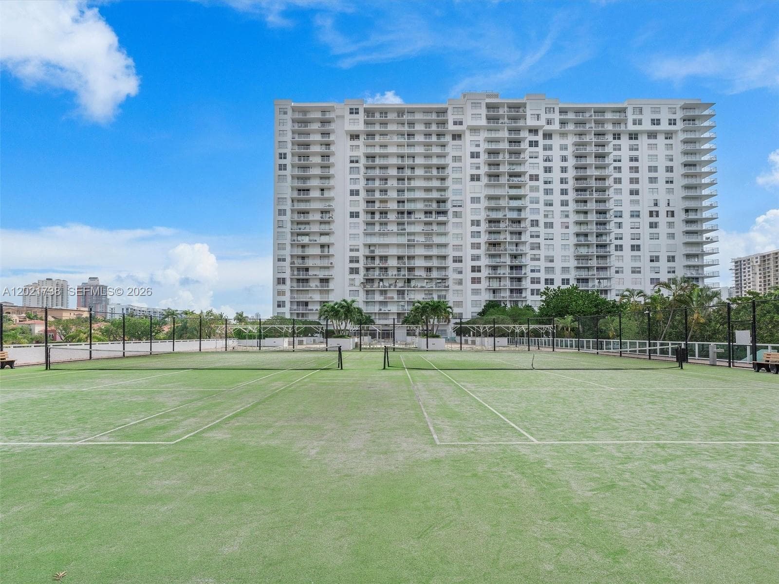 2851 NE 183rd St # 2112E, Aventura FL 33160 — 20