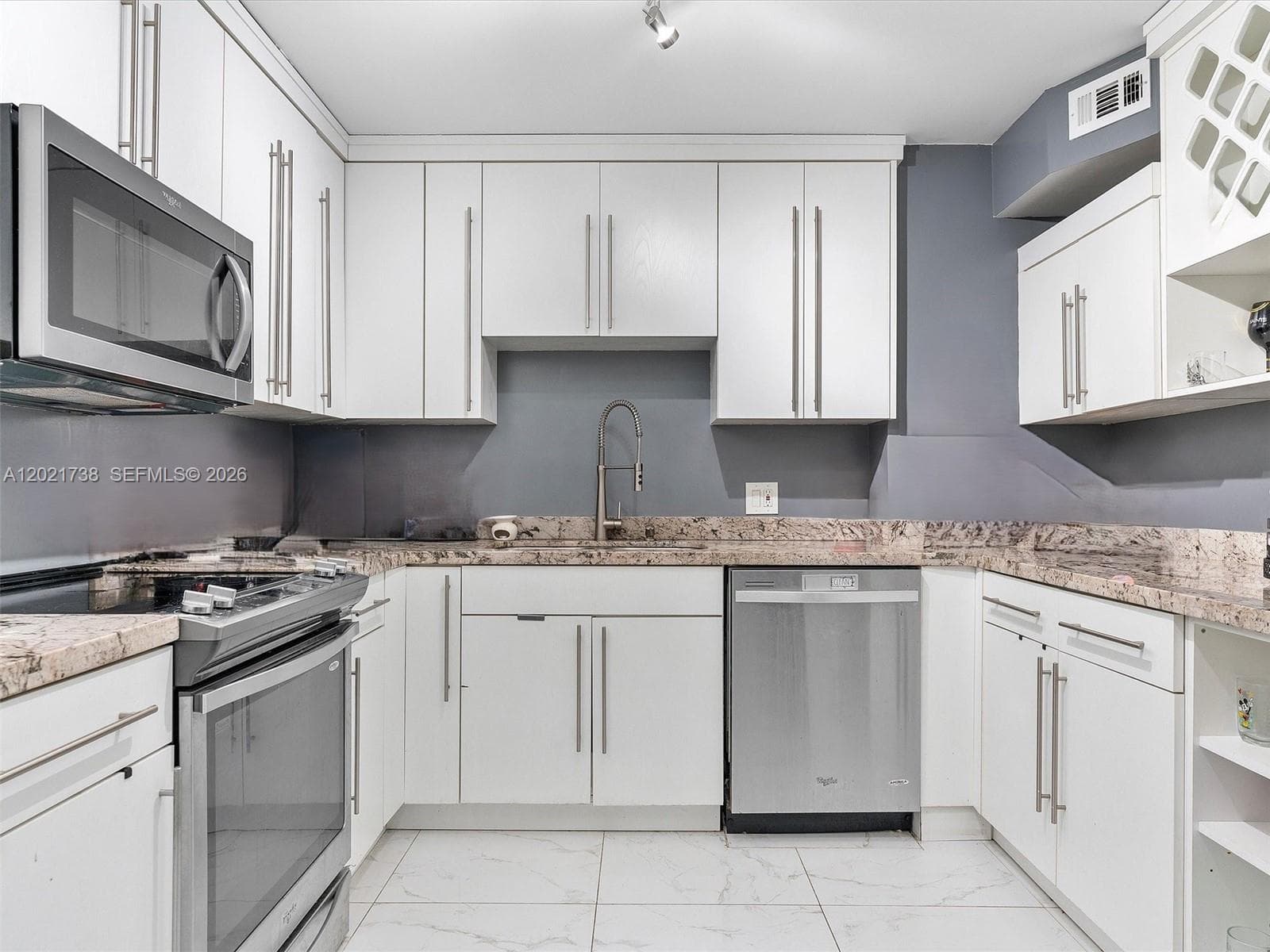2851 NE 183rd St # 2112E, Aventura FL 33160 — 8