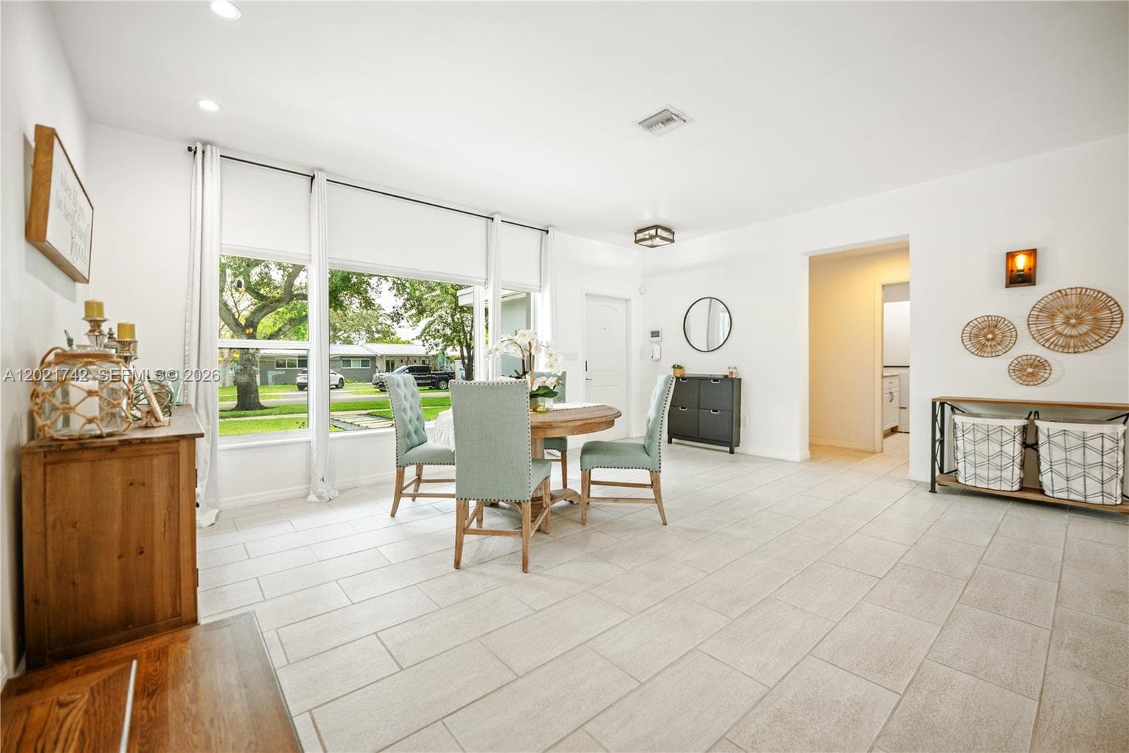 1183 Robin Ave, Miami Springs FL 33166 — 9