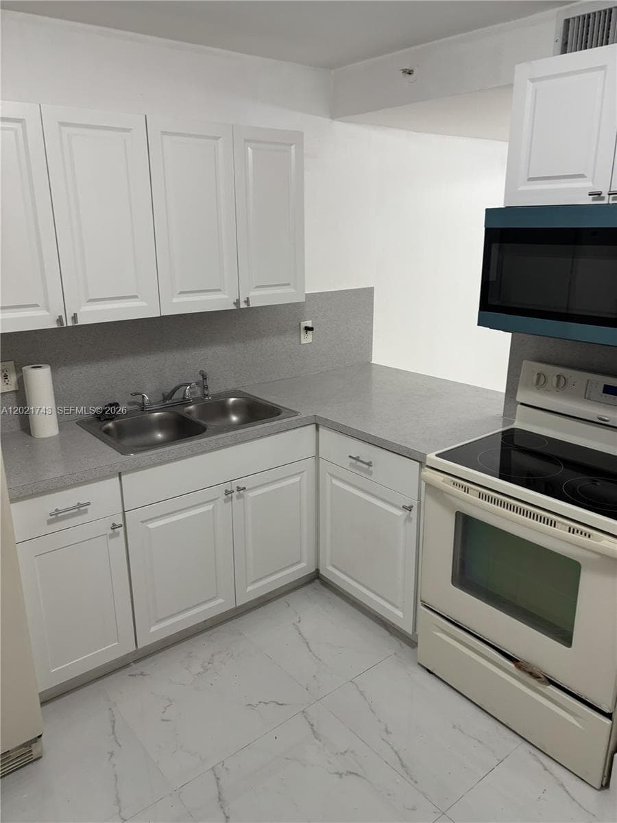 2145 NW 19th Ter # 205, Miami FL 33125 — 3