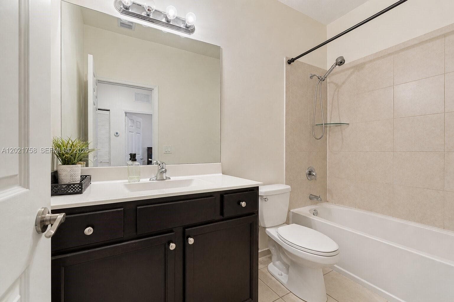 3382 W 104th Ter, Hialeah FL 33018 — 14