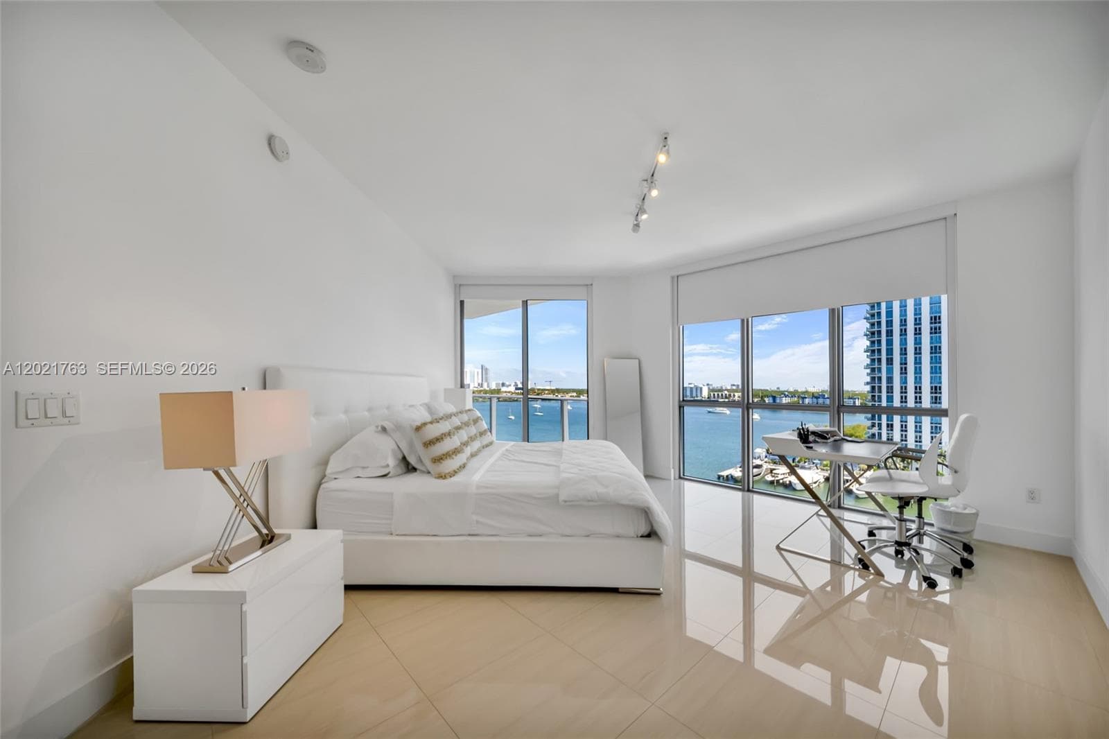 17301 Biscayne Blvd # 907, North Miami Beach FL 33160 — 17