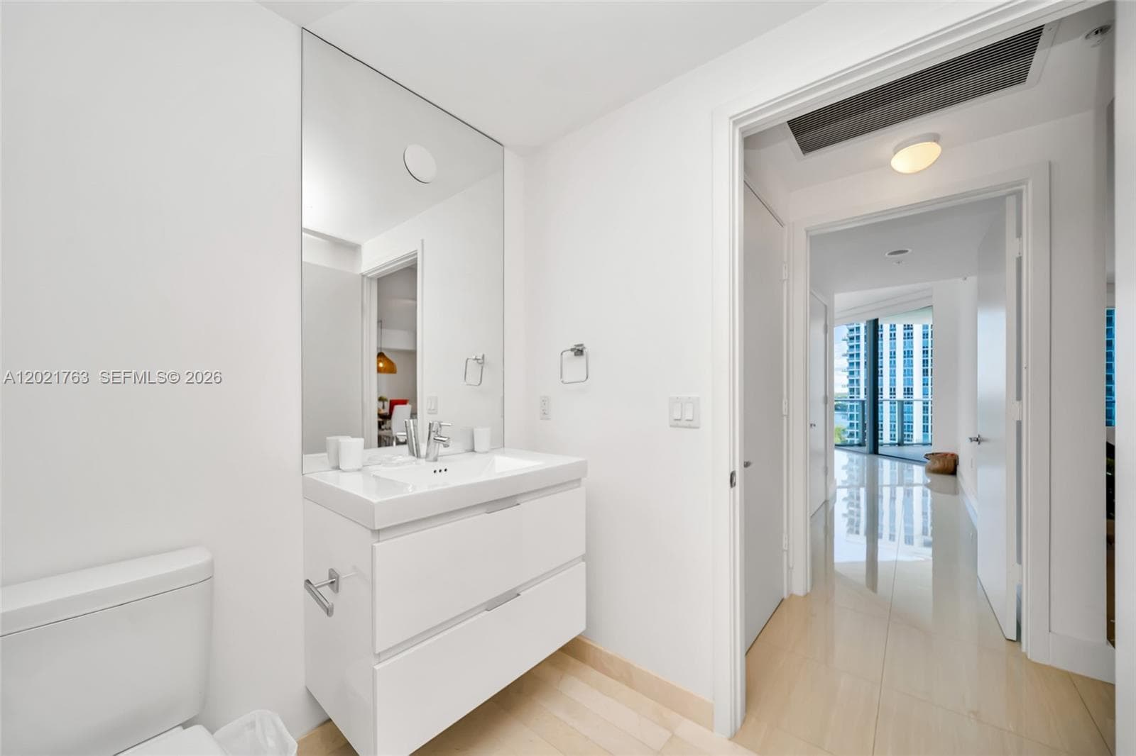 17301 Biscayne Blvd # 907, North Miami Beach FL 33160 — 36