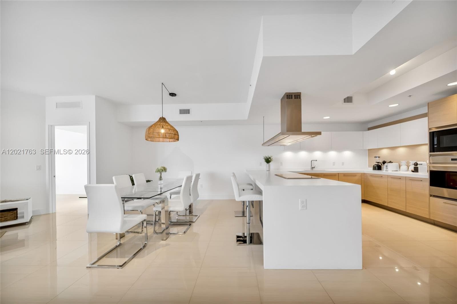 17301 Biscayne Blvd # 907, North Miami Beach FL 33160 — 5