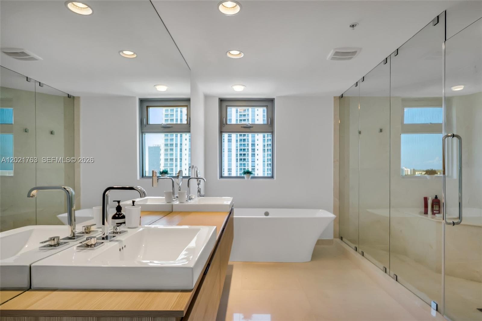 17301 Biscayne Blvd # 907, North Miami Beach FL 33160 — 20