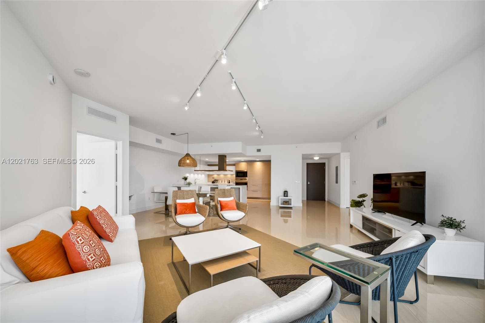 17301 Biscayne Blvd # 907, North Miami Beach FL 33160 — 11