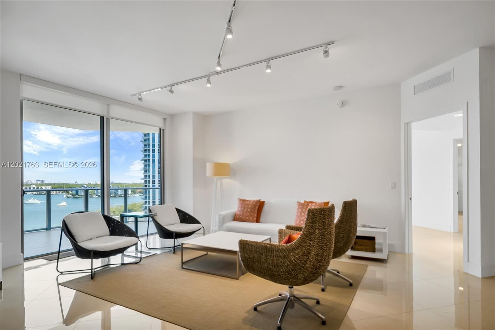 17301 Biscayne Blvd # 907, North Miami Beach FL 33160 — 4