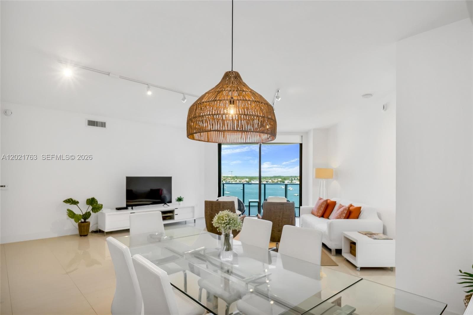 17301 Biscayne Blvd # 907, North Miami Beach FL 33160 — 8