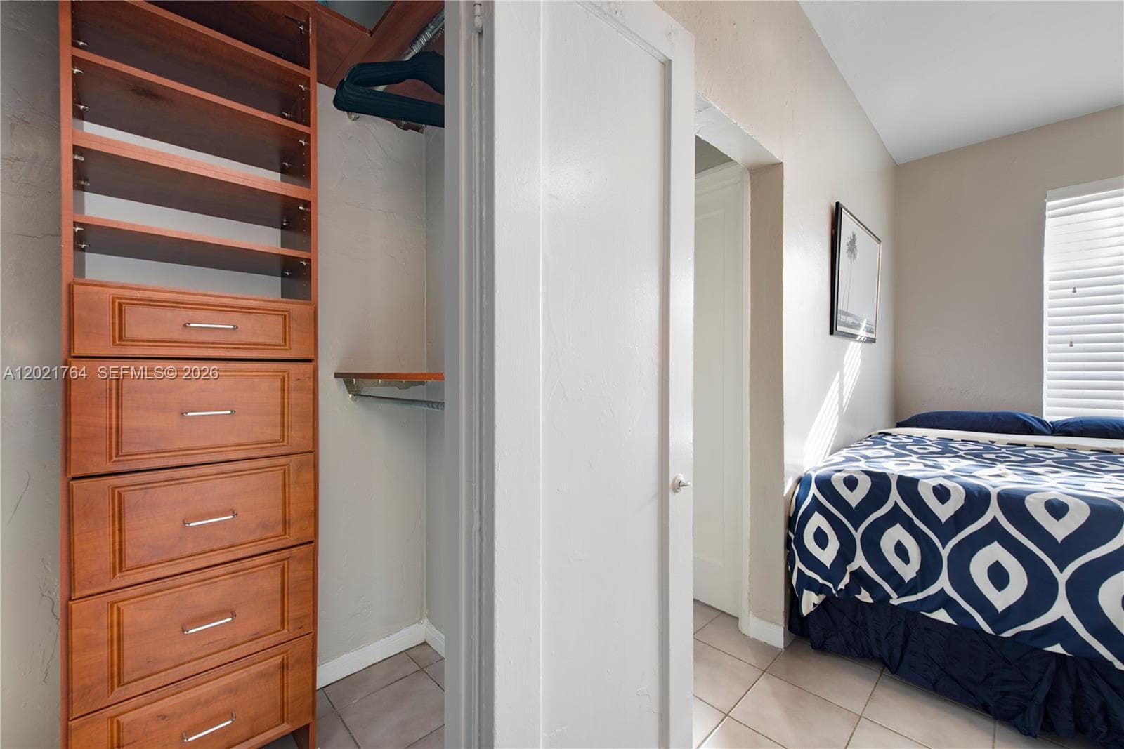 3710 Collins Ave # 305, Miami Beach FL 33140 — 9
