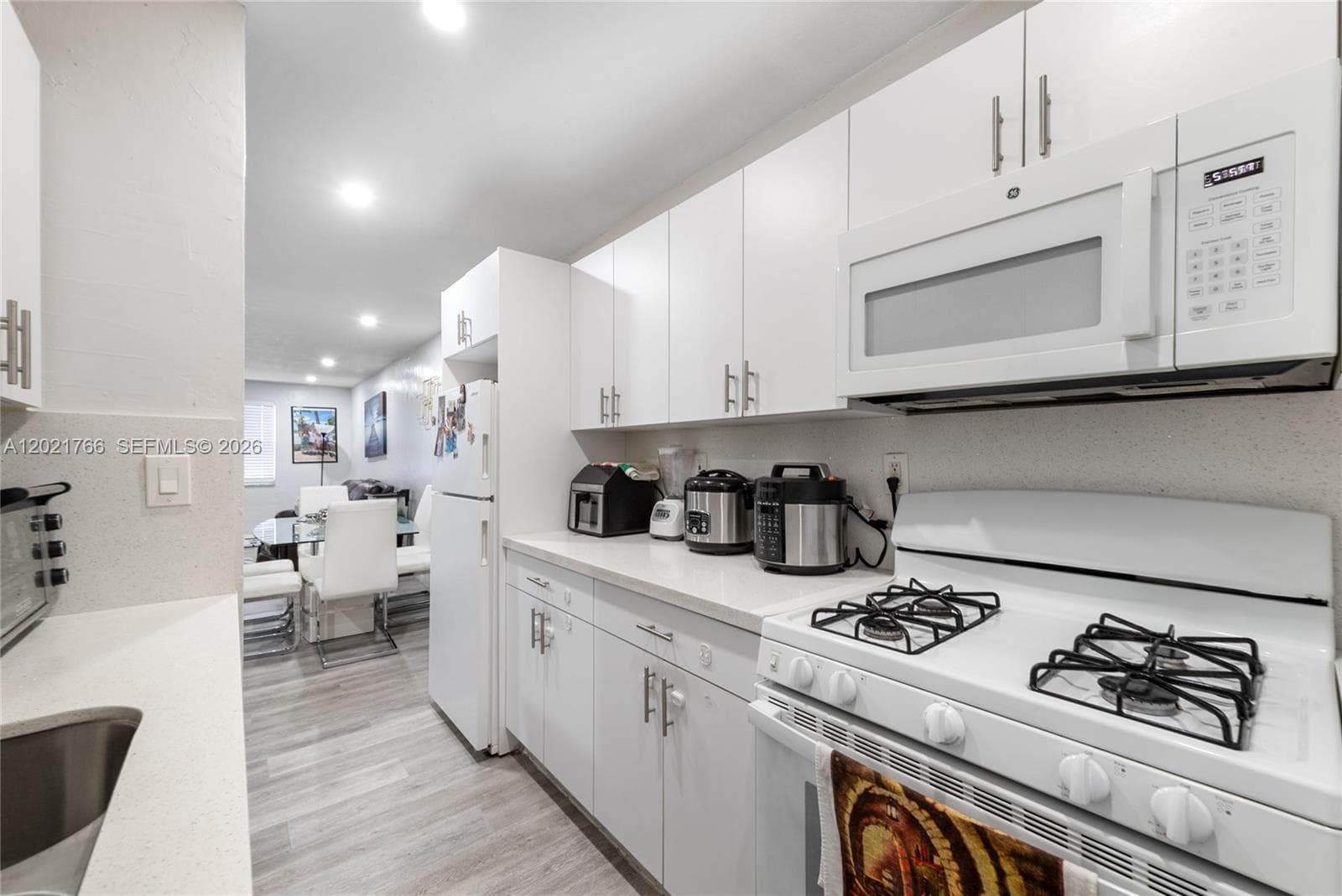 Royal Palm Gardens Condo, Hialeah, FL — 2