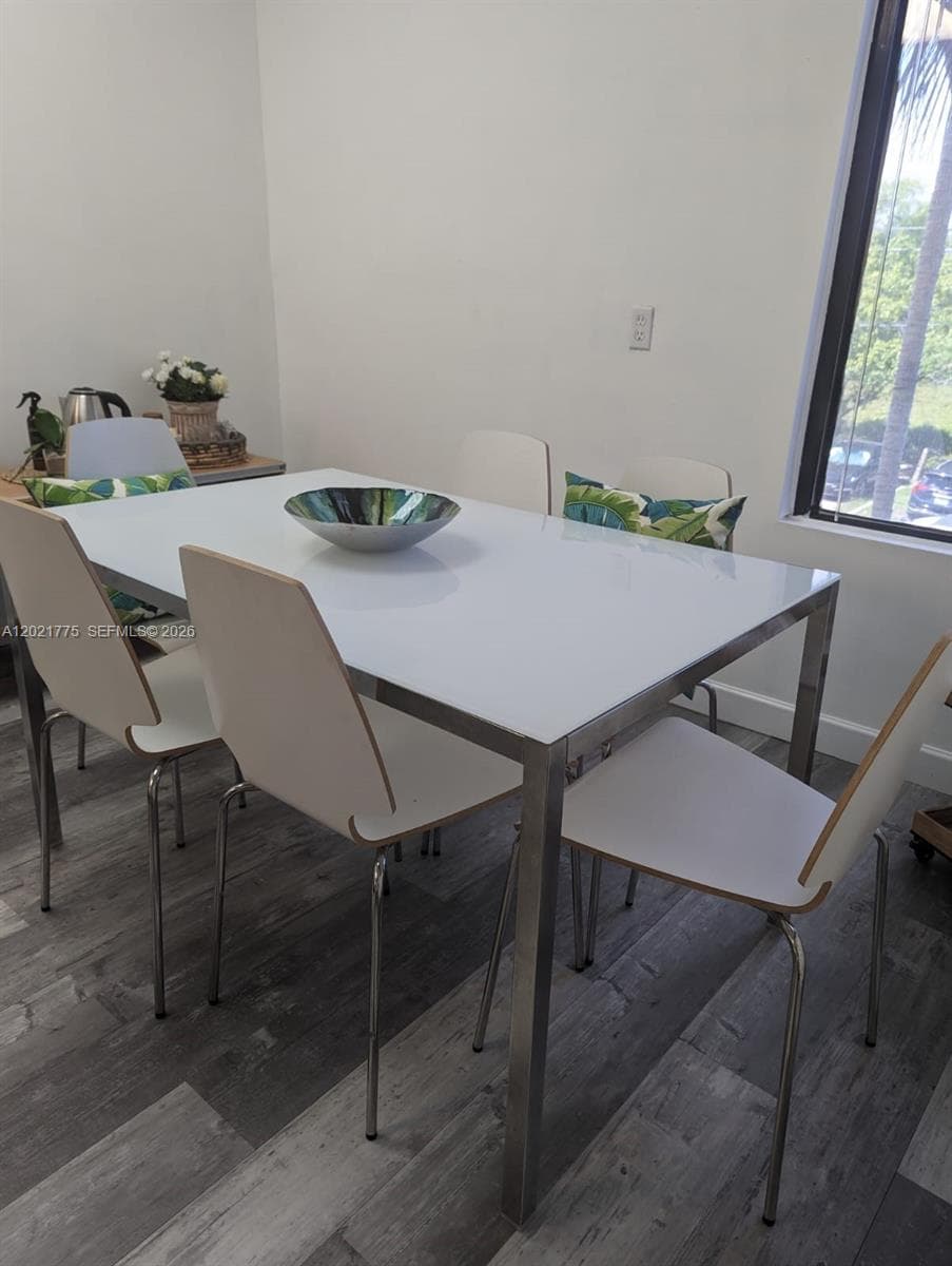 12550 Biscayne Blvd # 220, North Miami FL 33181 — 5