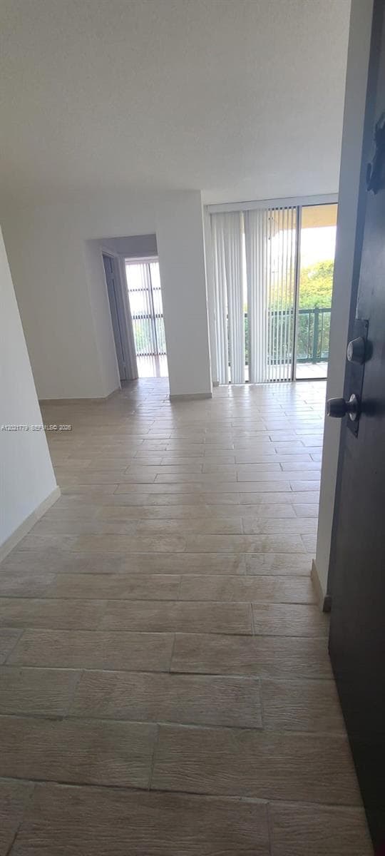 11800 SW 18th St # 4, Miami FL 33175 — 1