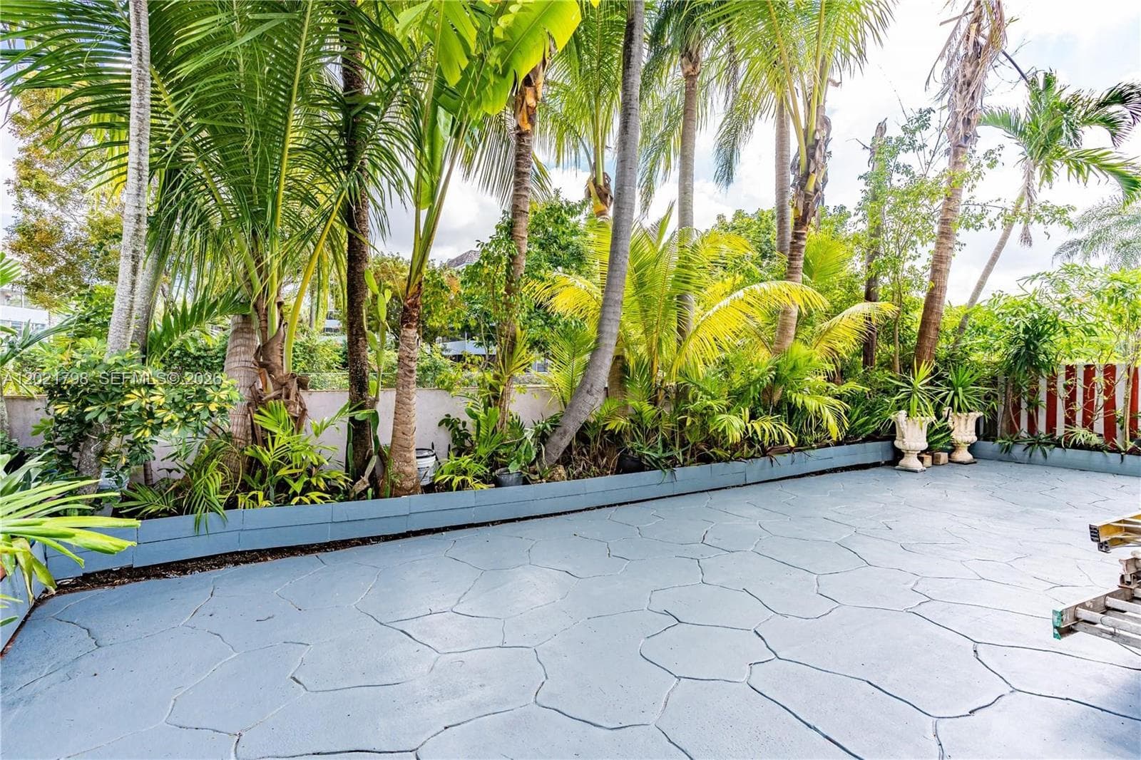 8909 SW 108th Cir Ct, Miami FL 33176 — 23