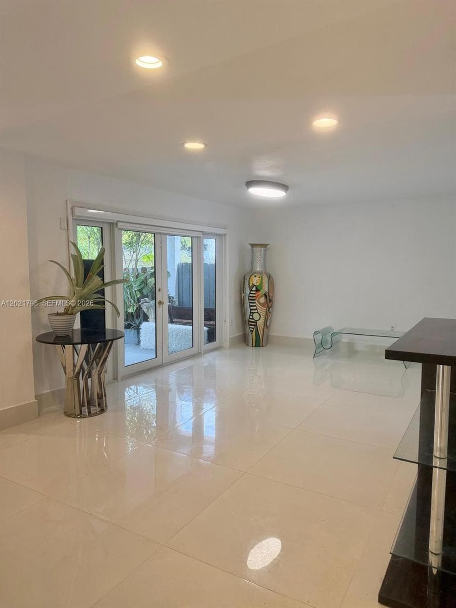 8909 SW 108th Cir Ct, Miami FL 33176 — 27