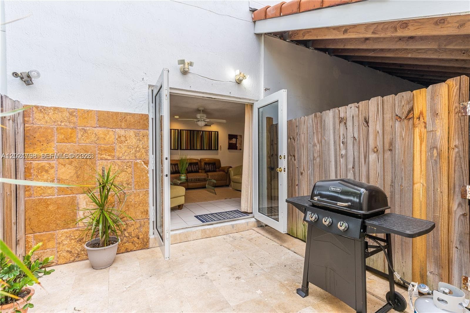 8909 SW 108th Cir Ct, Miami FL 33176 — 12