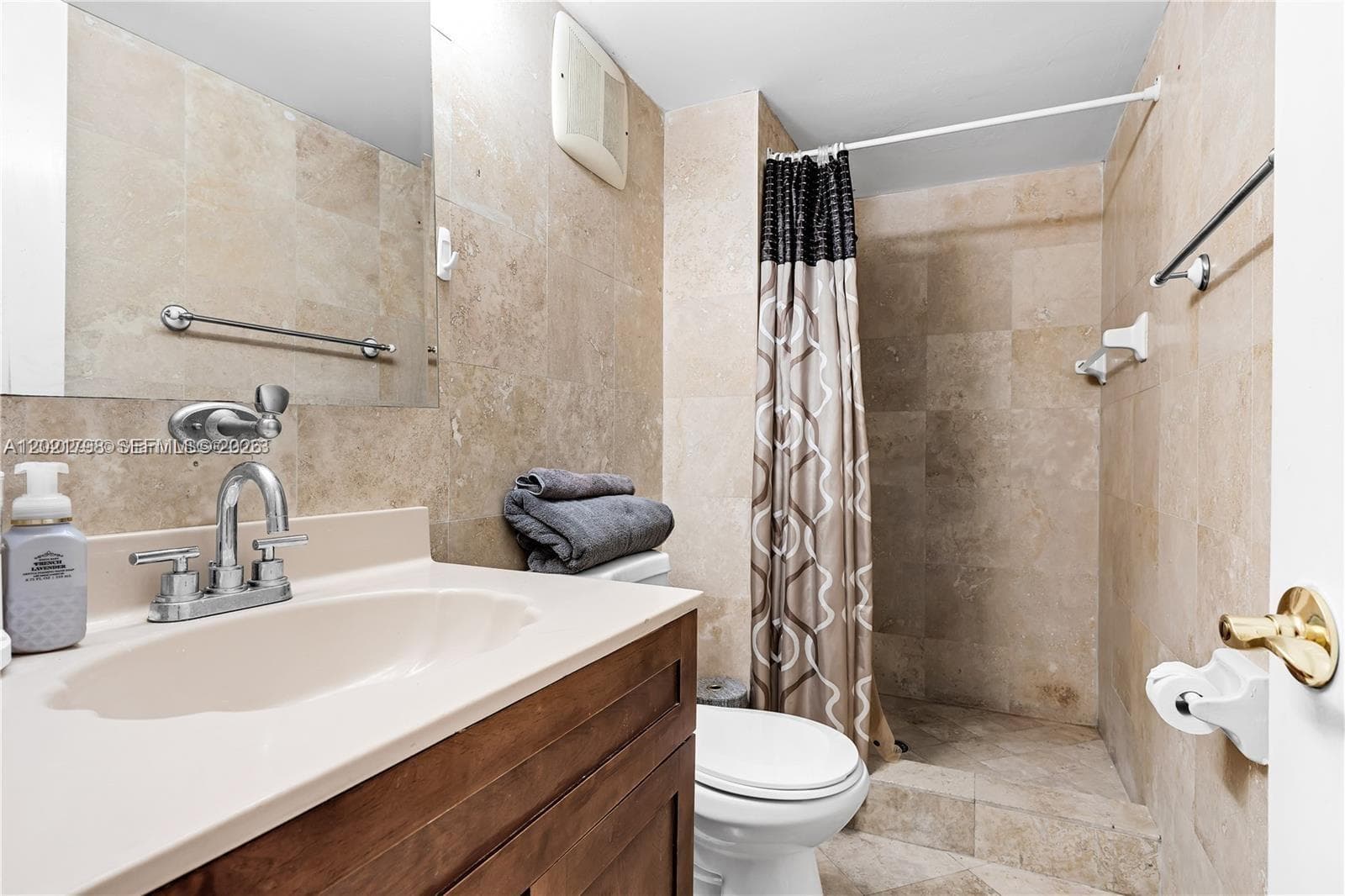 8909 SW 108th Cir Ct, Miami FL 33176 — 20