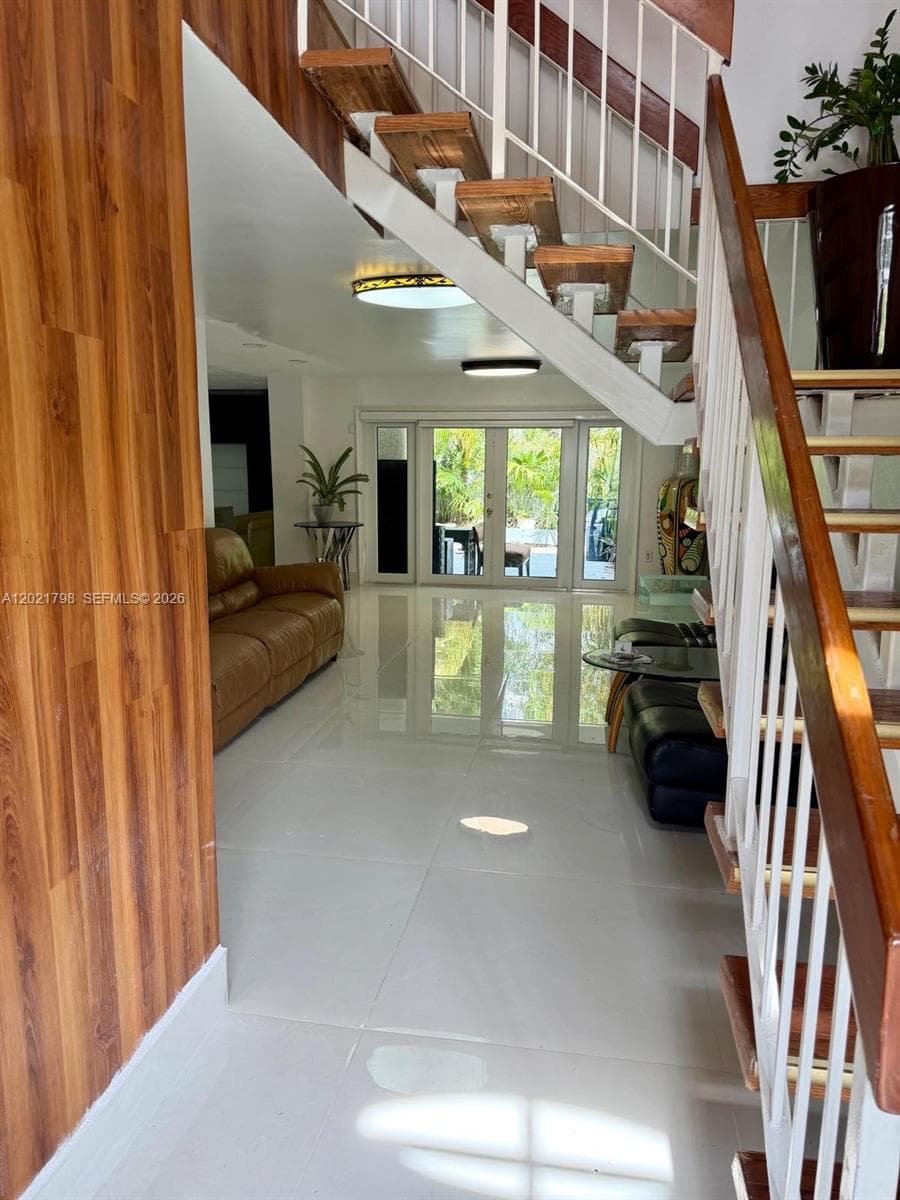8909 SW 108th Cir Ct, Miami FL 33176 — 31