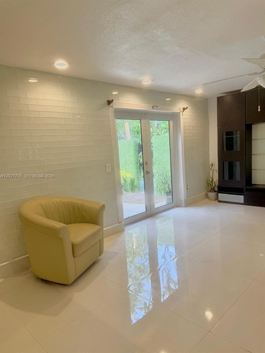 8909 SW 108th Cir Ct, Miami FL 33176 — 29