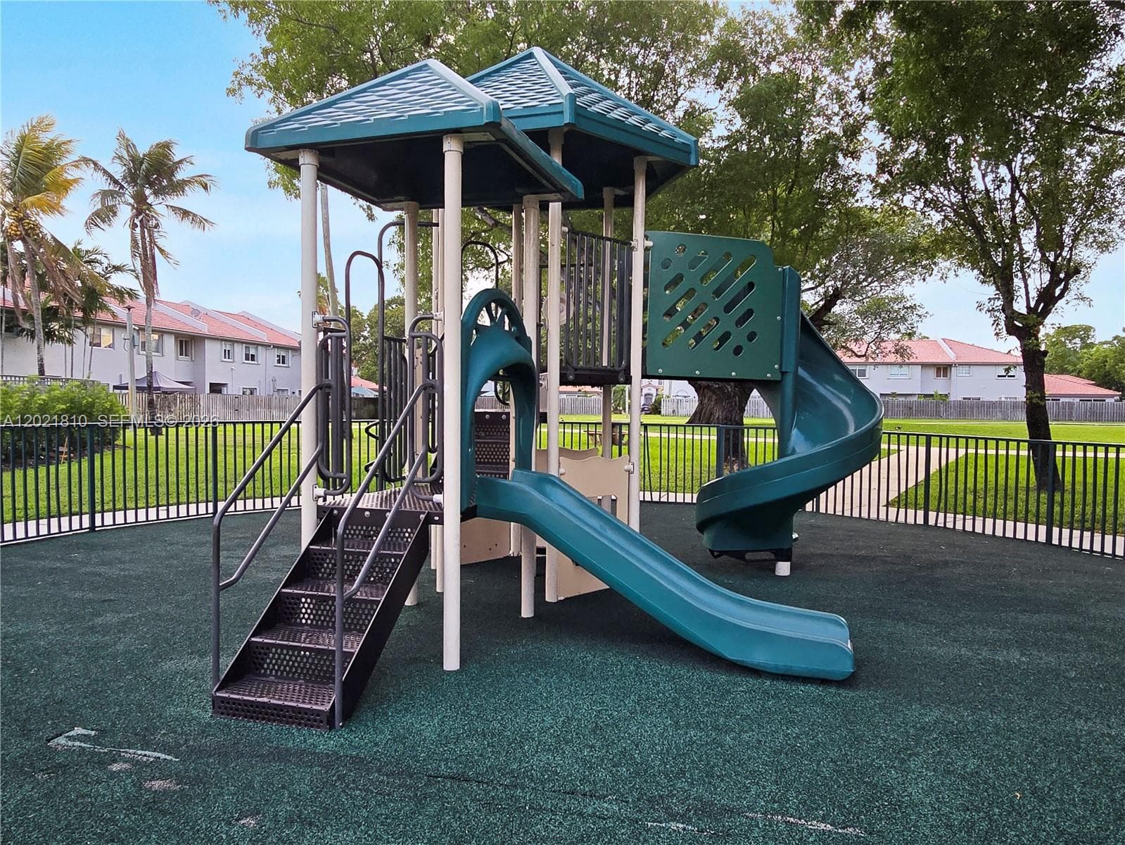 5033 NW 114th Ct, Doral FL 33178 — 23