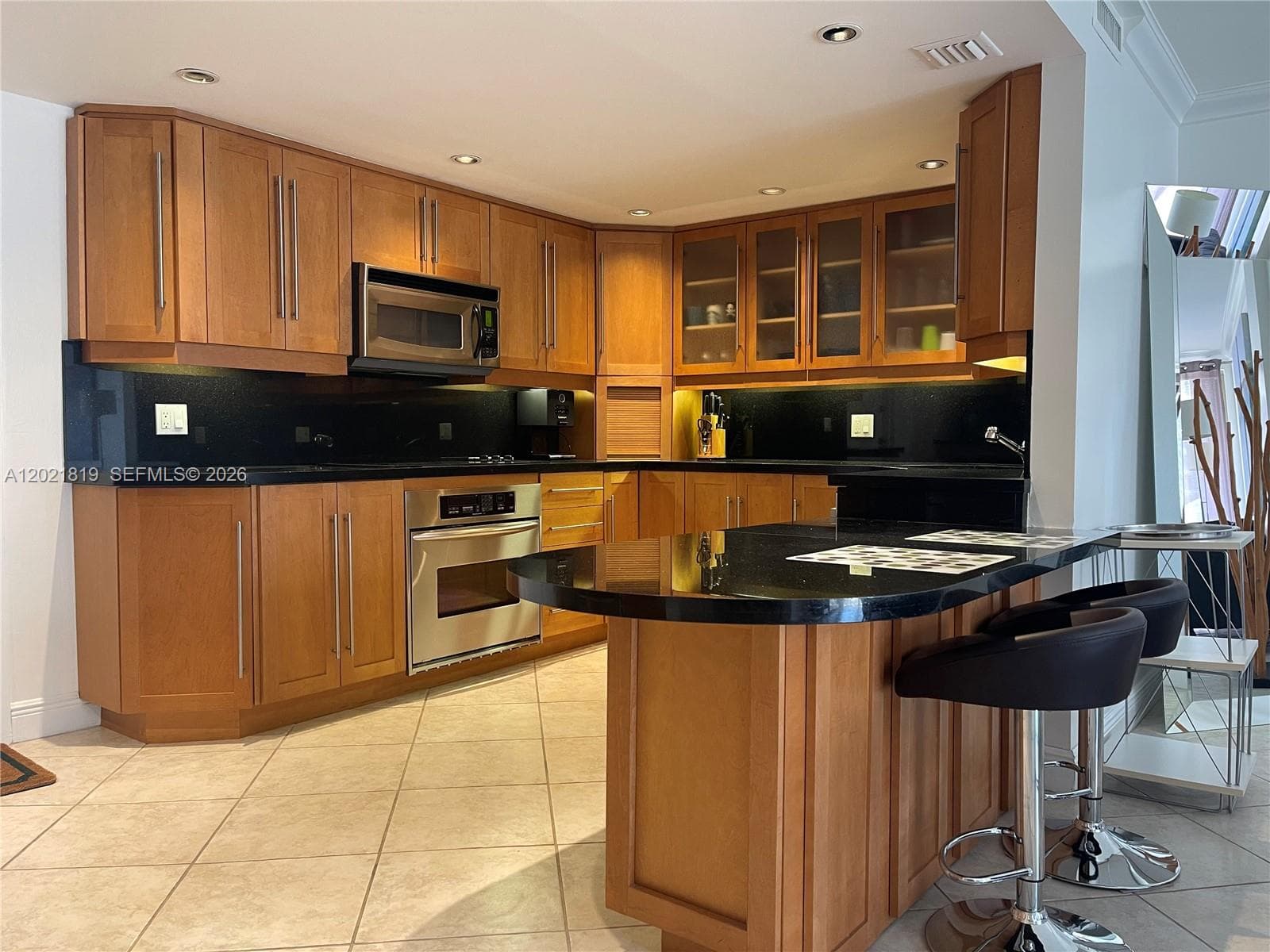 199 Ocean Lane Dr # 413, Key Biscayne FL 33149 — 1